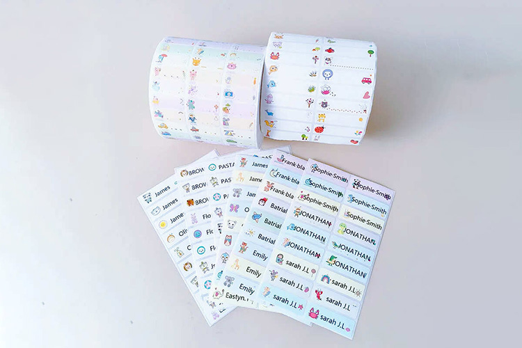 Ang mga personalized na sticker ng pangalan ay nagbibigay liwanag sa malikhaing mundo ng iyong anak