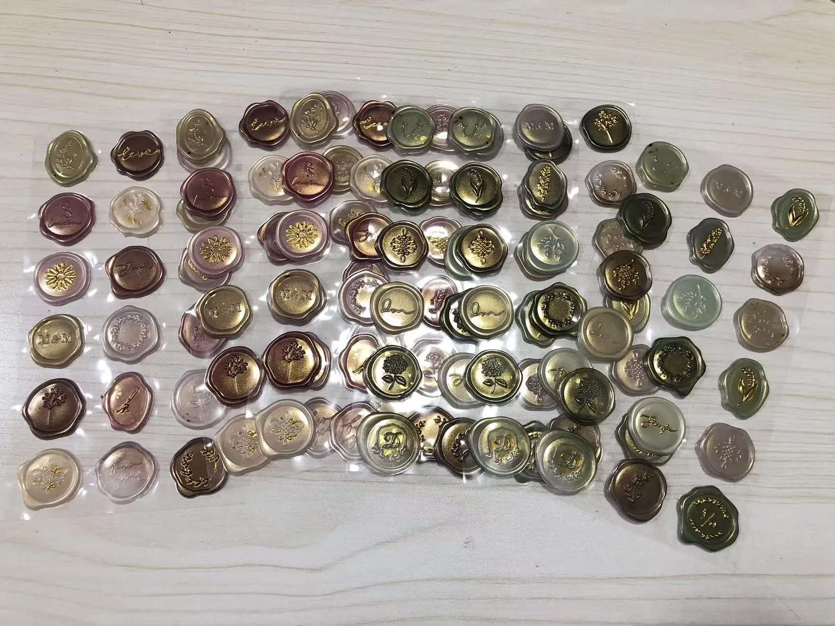 Ang mga sticker ng wax seal ay naipadala na