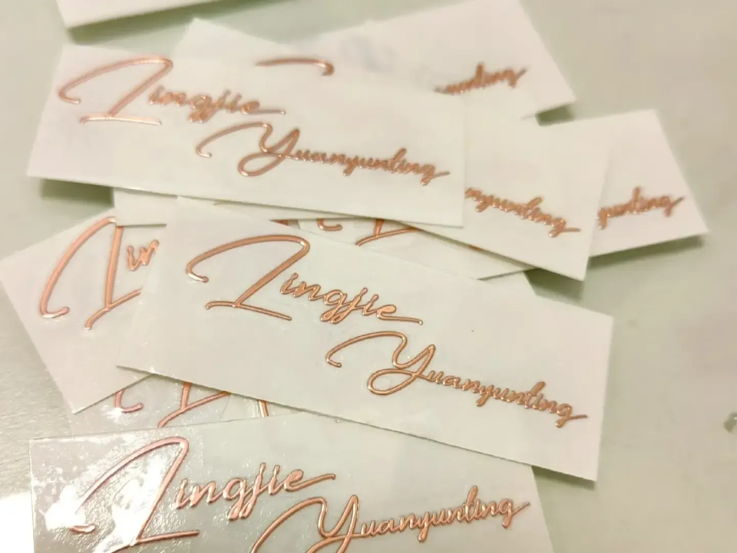 Naaalis ba ang mga sticker ng paglilipat?