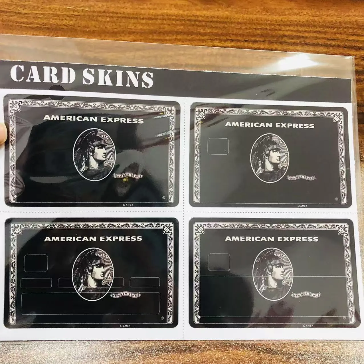 Dito makikita mo ang mga sticker ng credit card na gusto mo